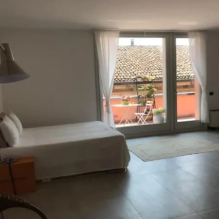 Appartement Loft Teatro Politeama - Intero In Centro Storico Con Vista Crémone